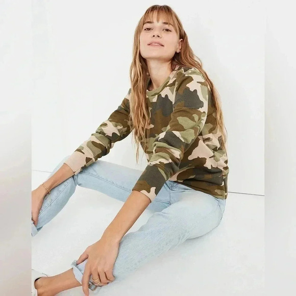 Madewell | Miles Camouflage Crewneck Sweatshirt in Cottontail Camo Size Medium M - Picture 2 of 7
